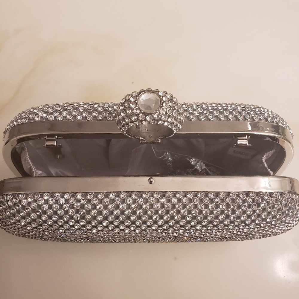 Crystal Evening Small Finger Clutch - Picture 2 of 3